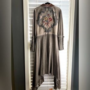 ARATTA French Terry Knit Trench Coat. Size Medium, GORGEOUS DETAILS! Like New.